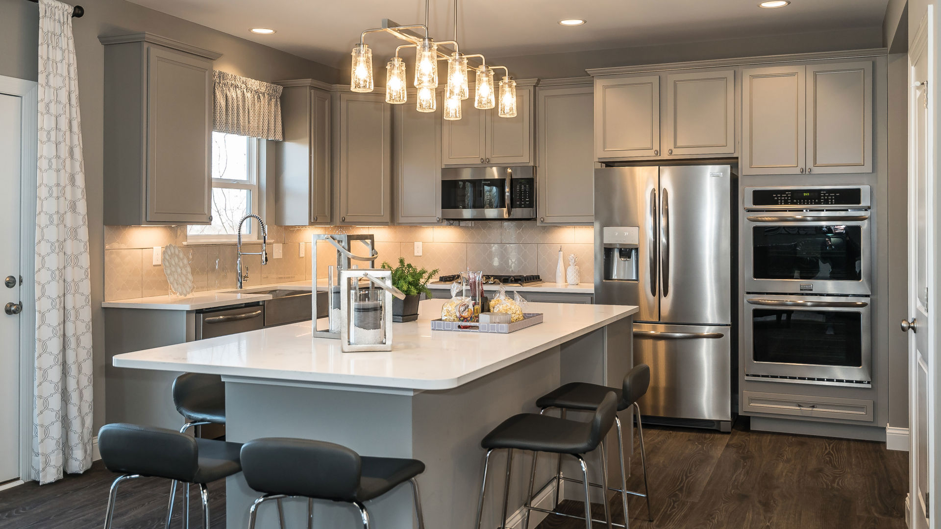 Payne-Pinewood-Kitchen